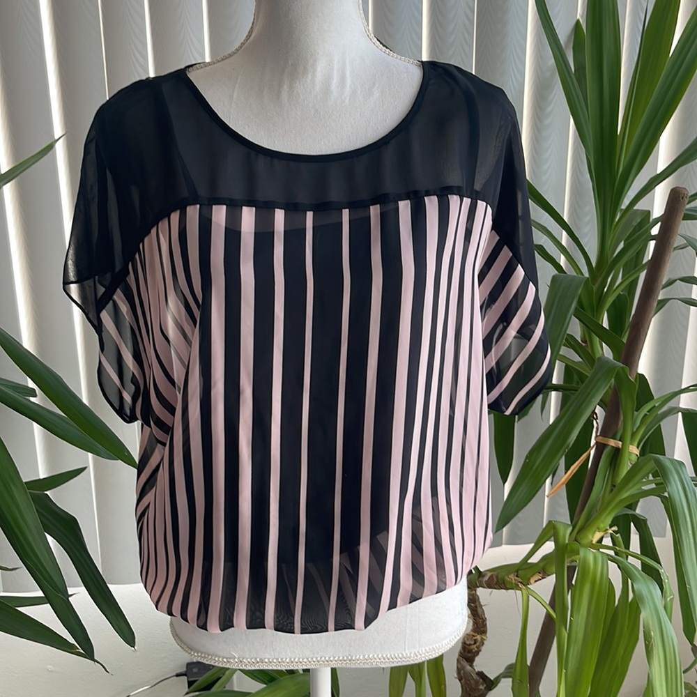 NWOT BCX SHORT SLEEVE STRIPED TOP SIZE S
